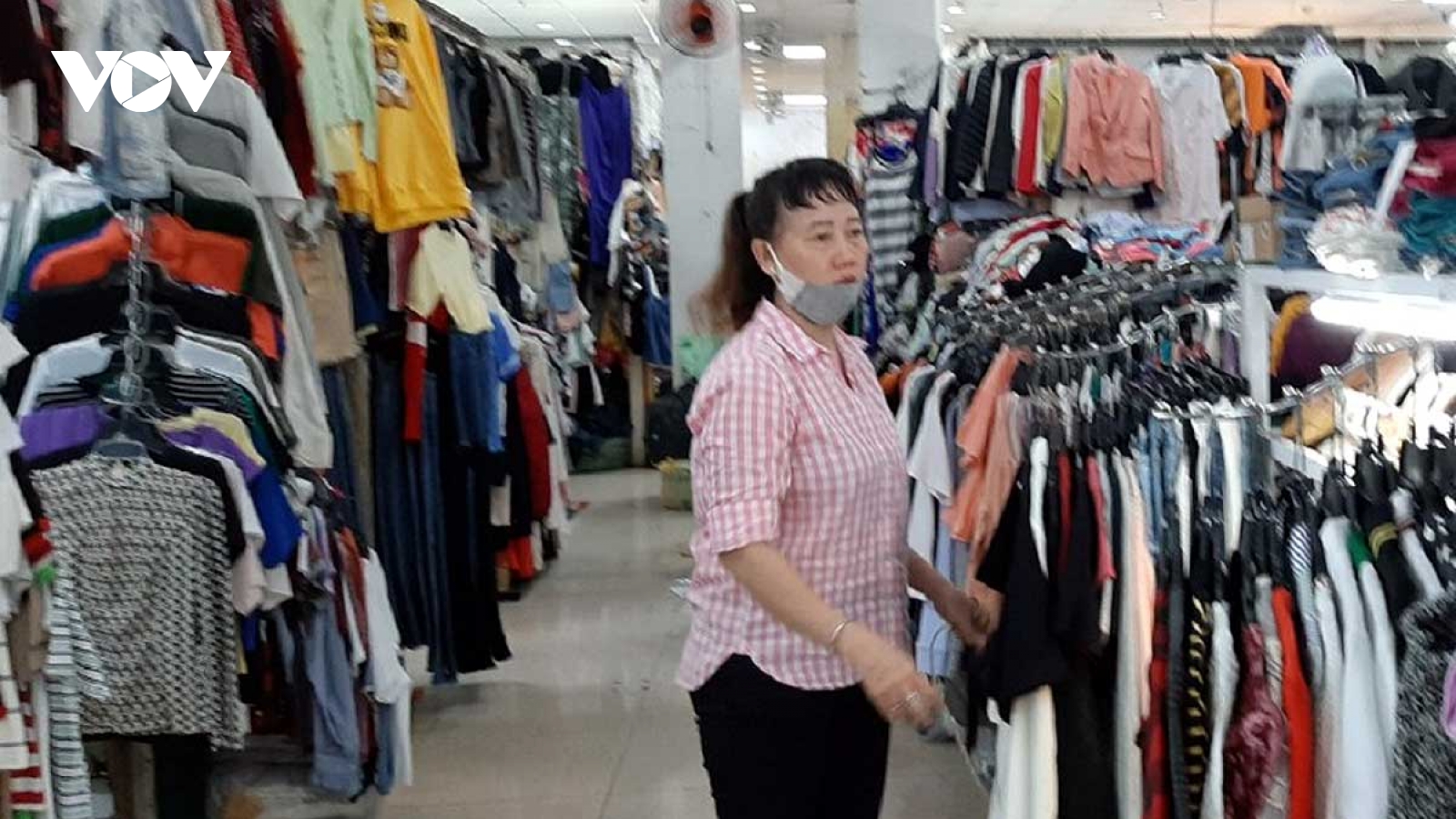 Chinh phục thị trường nội địa: Doanh nghiệp loay hoay với bài toán giá thành