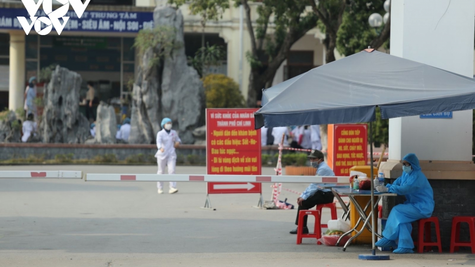 Hà Nội thông báo khẩn: Tìm lái xe chở ca mắc COVID-19 đi Thái Bình