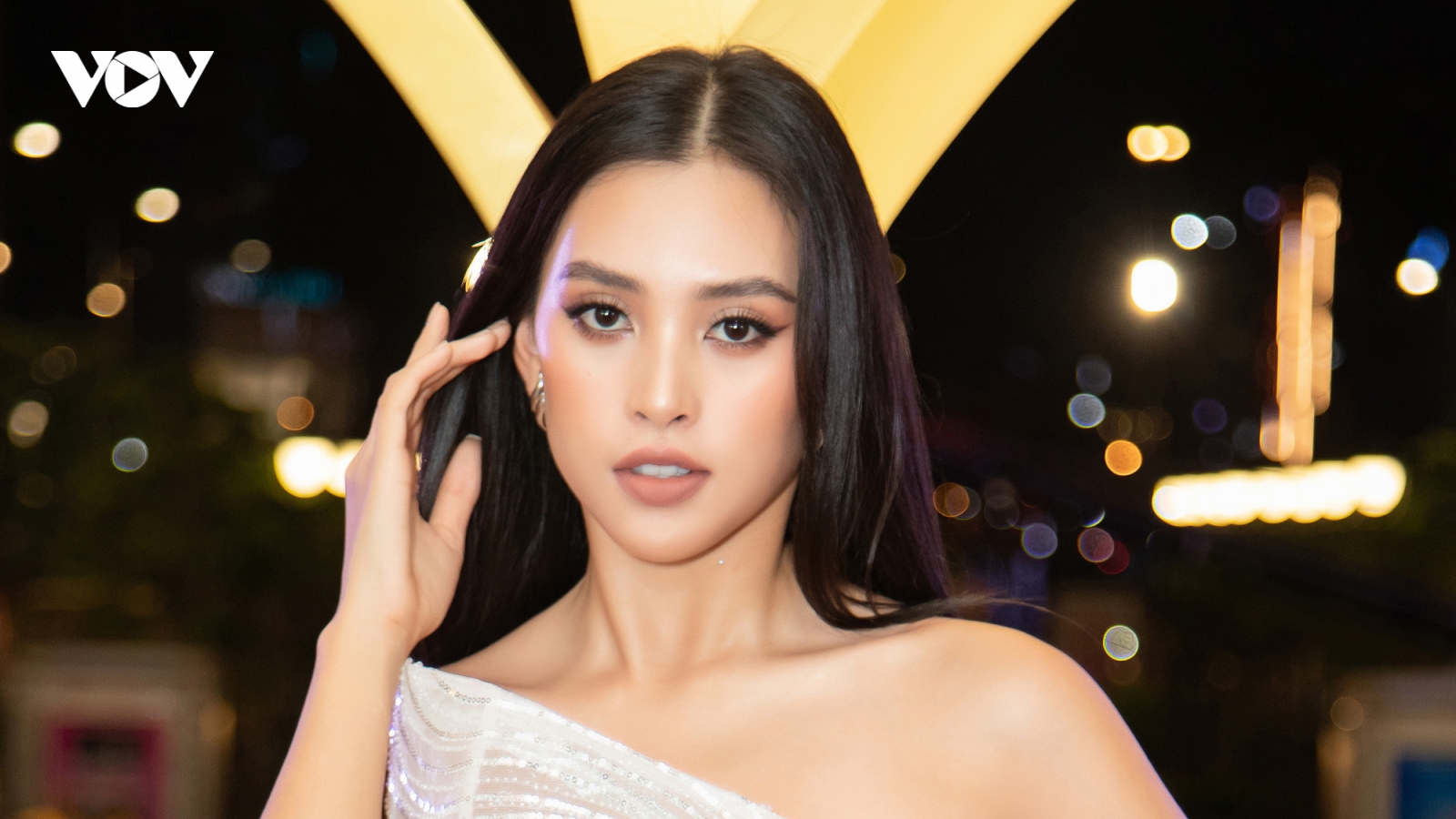 Tiểu Vy, Lương Thuỳ Linh, Đỗ Hà “đọ sắc” trong đêm trao giải Ngôi Sao Xanh