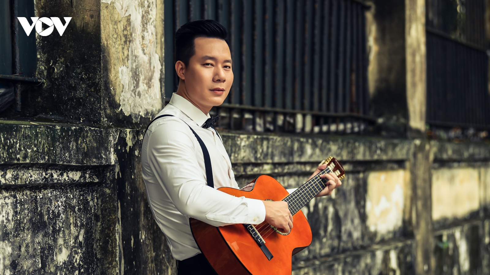 "Sao Mai" Xuân Hảo bán sạch 3000 album nhạc Trịnh trước khi phát hành
