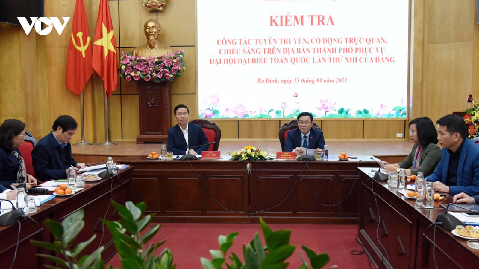 Kiểm tra công tác tuyên truyền, cổ động trực quan phục vụ Đại hội 13 của Đảng