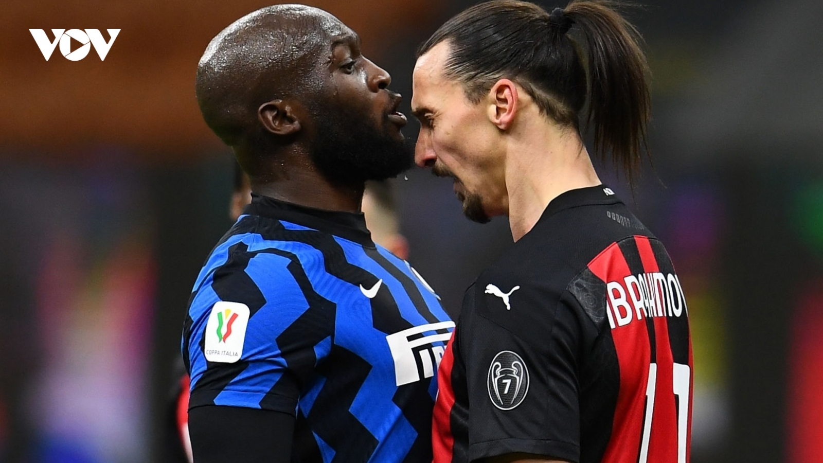 Ibrahimovic xin lỗi sau sự việc không đáng có với Lukaku