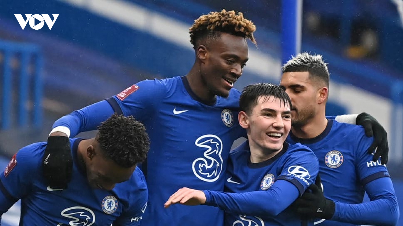 Abraham lập hat-trick, Chelsea thẳng tiến vòng 5 FA Cup