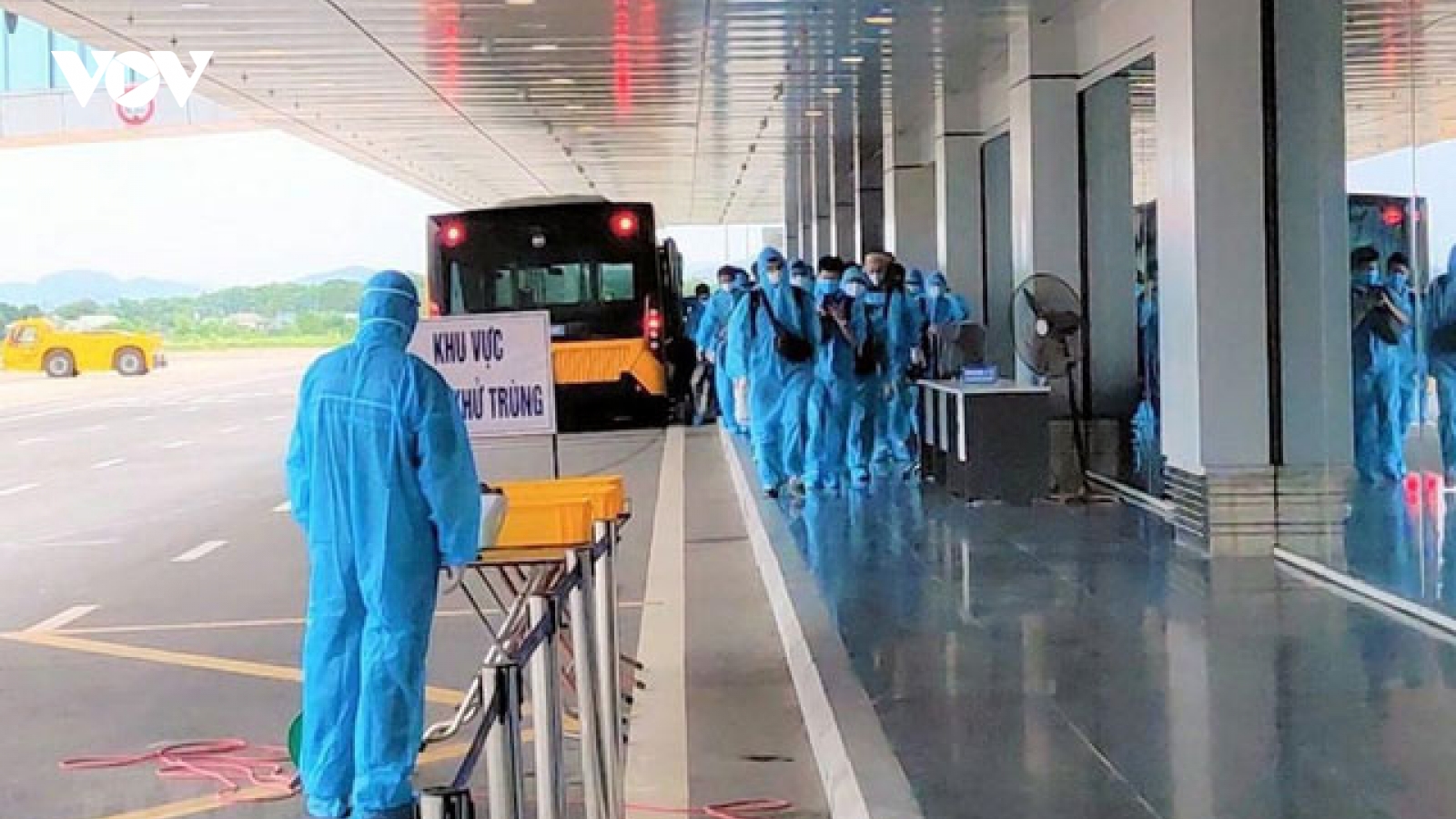 Hà Nội kiểm soát và xử lý nghiêm các trường hợp nhập cảnh trái phép