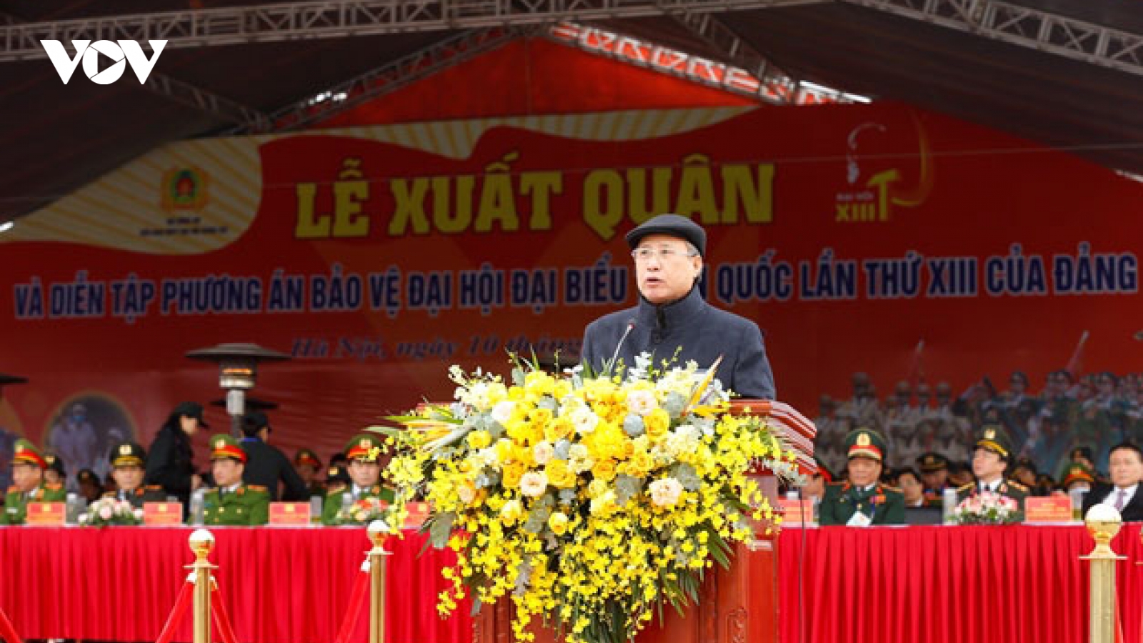 Thường trực Ban Bí thư Trần Quốc Vượng dự lễ xuất quân và diễn tập bảo vệ Đại hội Đảng 13