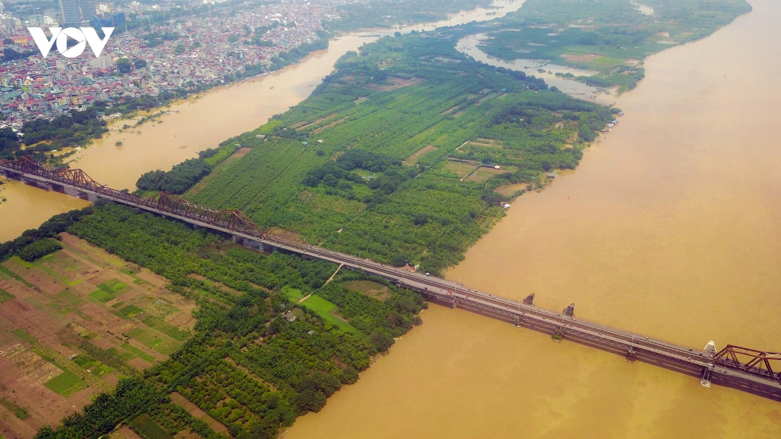 Vì sao Hà Nội chưa thể “chốt” được quy hoạch hai bờ sông Hồng?