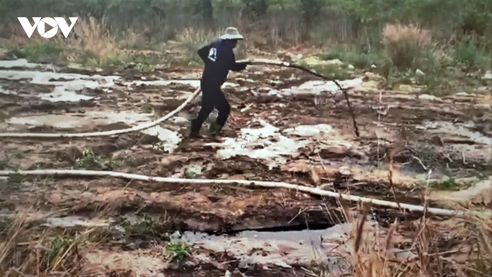 Công ty xử lý chất thải nguy hại ở Đồng Nai bơm trộm nước bẩn ra môi trường