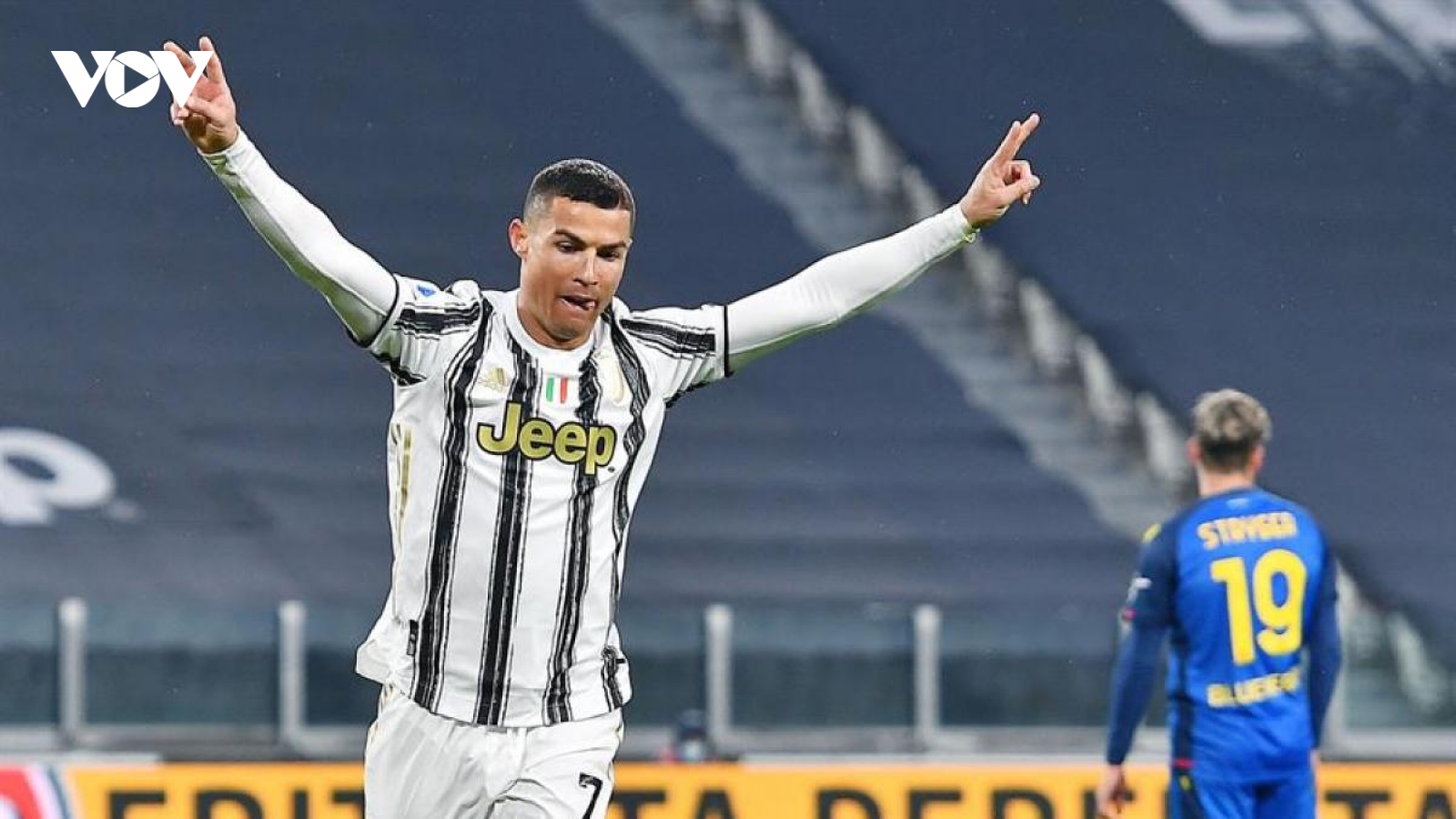 Vượt qua Pele, Ronaldo sắp trở thành cầu thủ ghi nhiều bàn thắng nhất thế giới