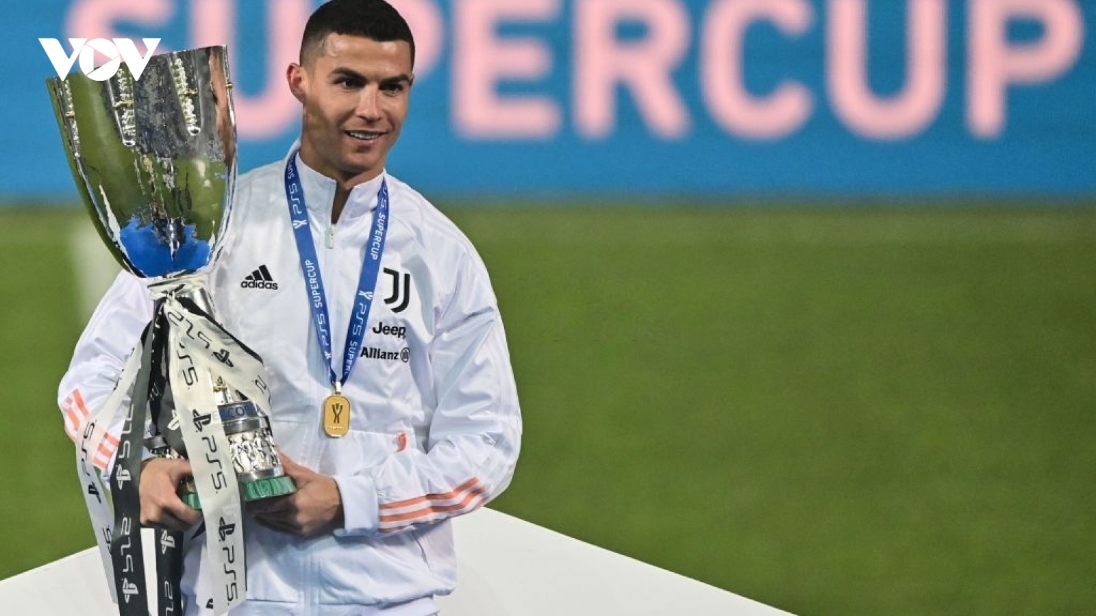 Ronaldo ghi bàn nhiều nhất lịch sử bóng đá thế giới