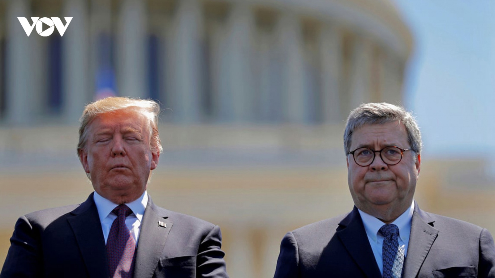 Cố vấn Nhà Trắng và cựu Bộ trưởng Tư pháp cảnh báo ông Trump không nên tự ân xá