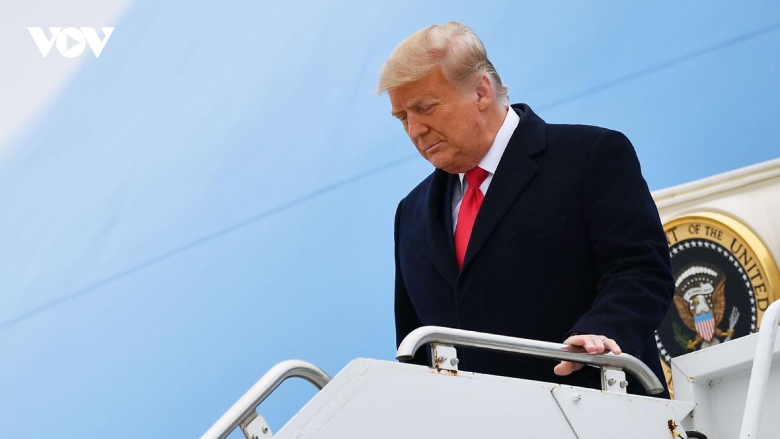 Ông Donald Trump yếu thế trước phiên luận tội