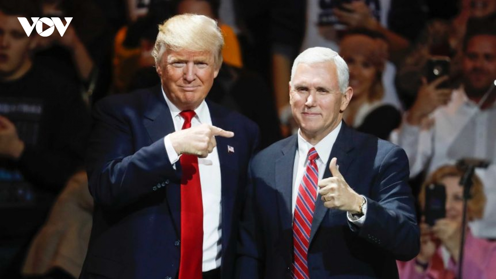 Phó Tổng thống Mike Pence bác khả năng kích hoạt Tu chính án thứ 25