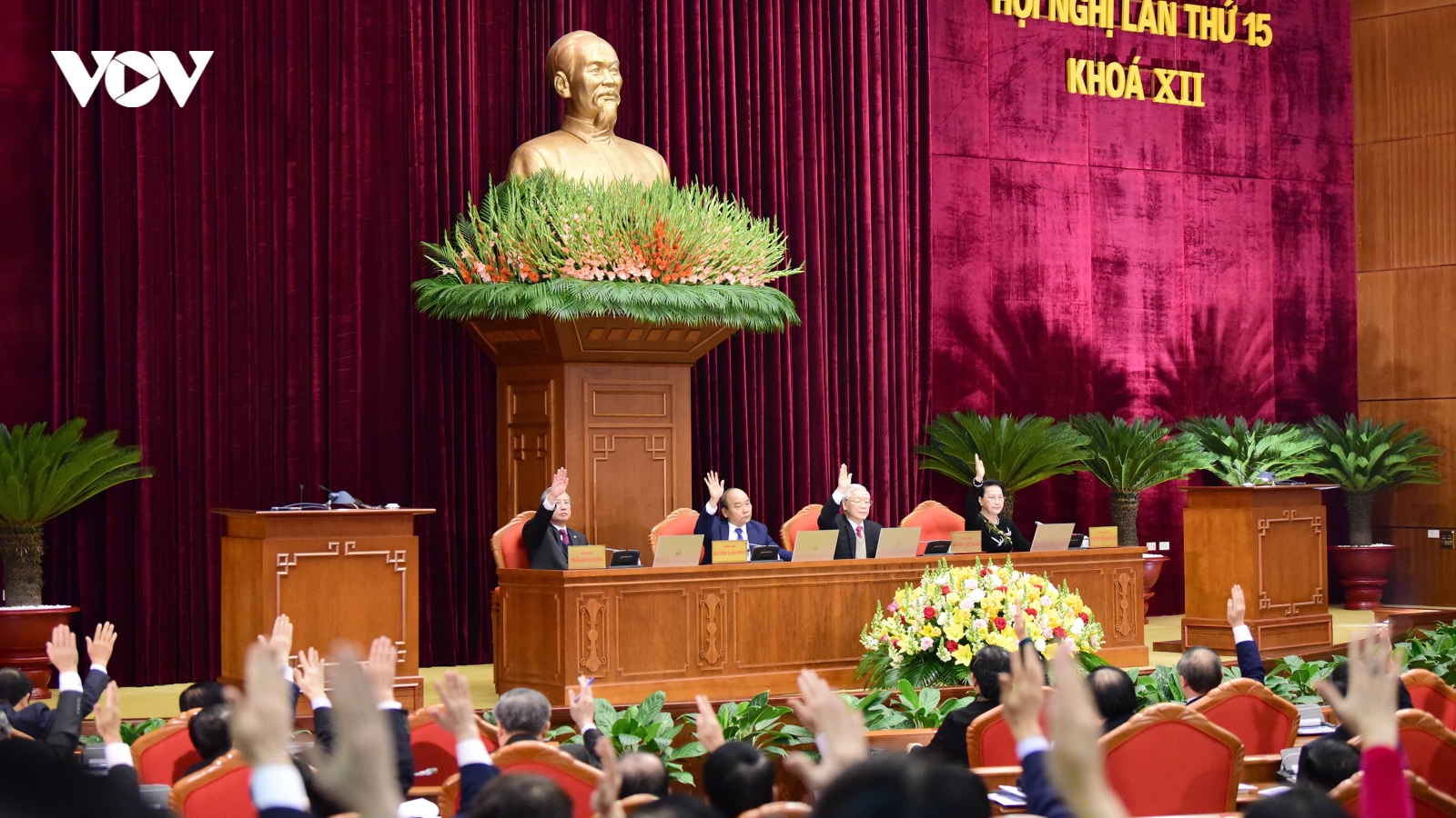 Khai mạc trọng thể Hội nghị Trung ương 15