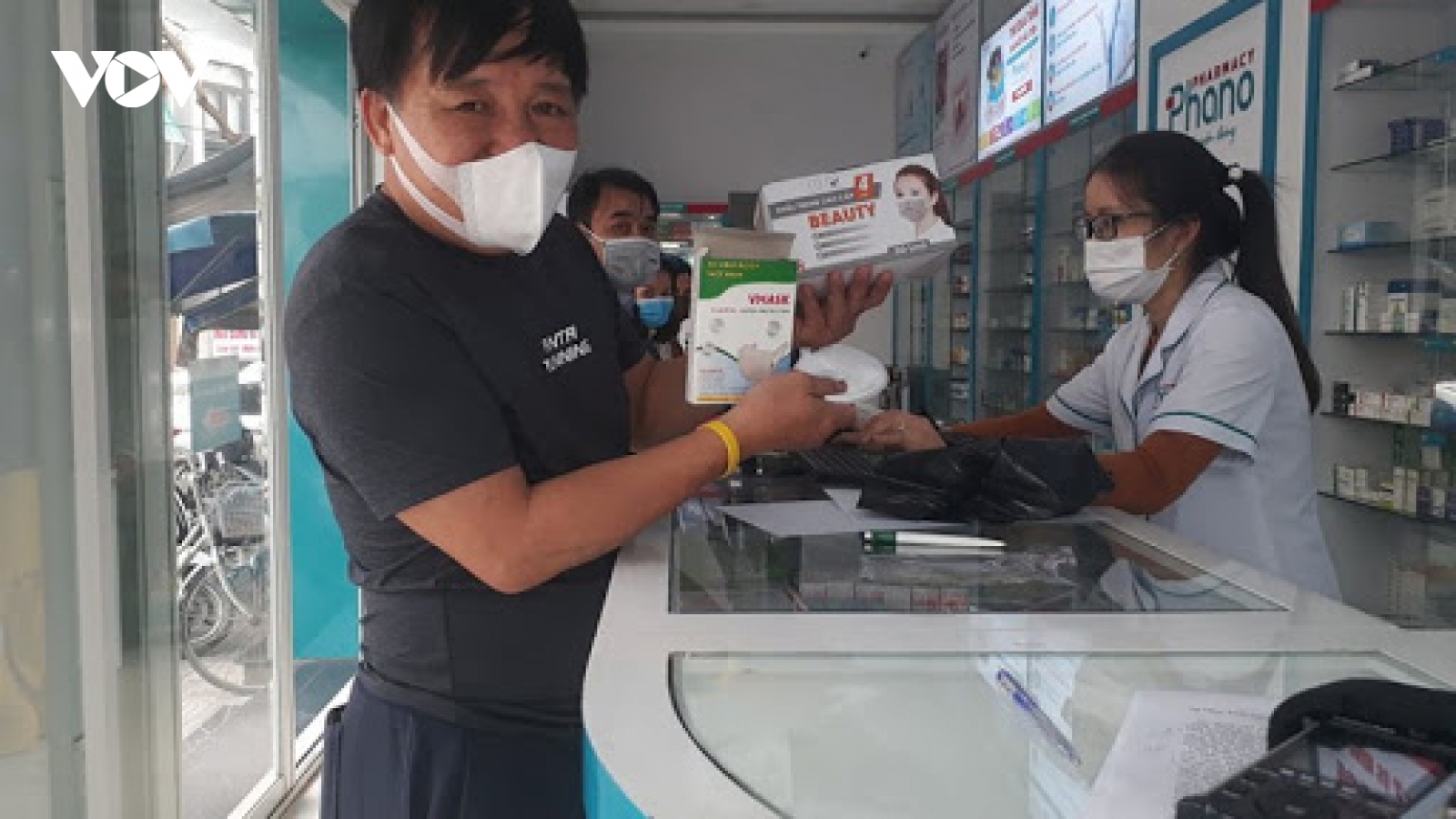 Không khan hiếm khẩu trang, nước sát khuẩn