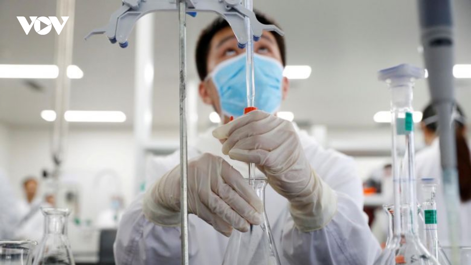 Trung Quốc: Cần 2 tháng để nâng cấp vaccine Covid-19 đối phó với biến thể mới