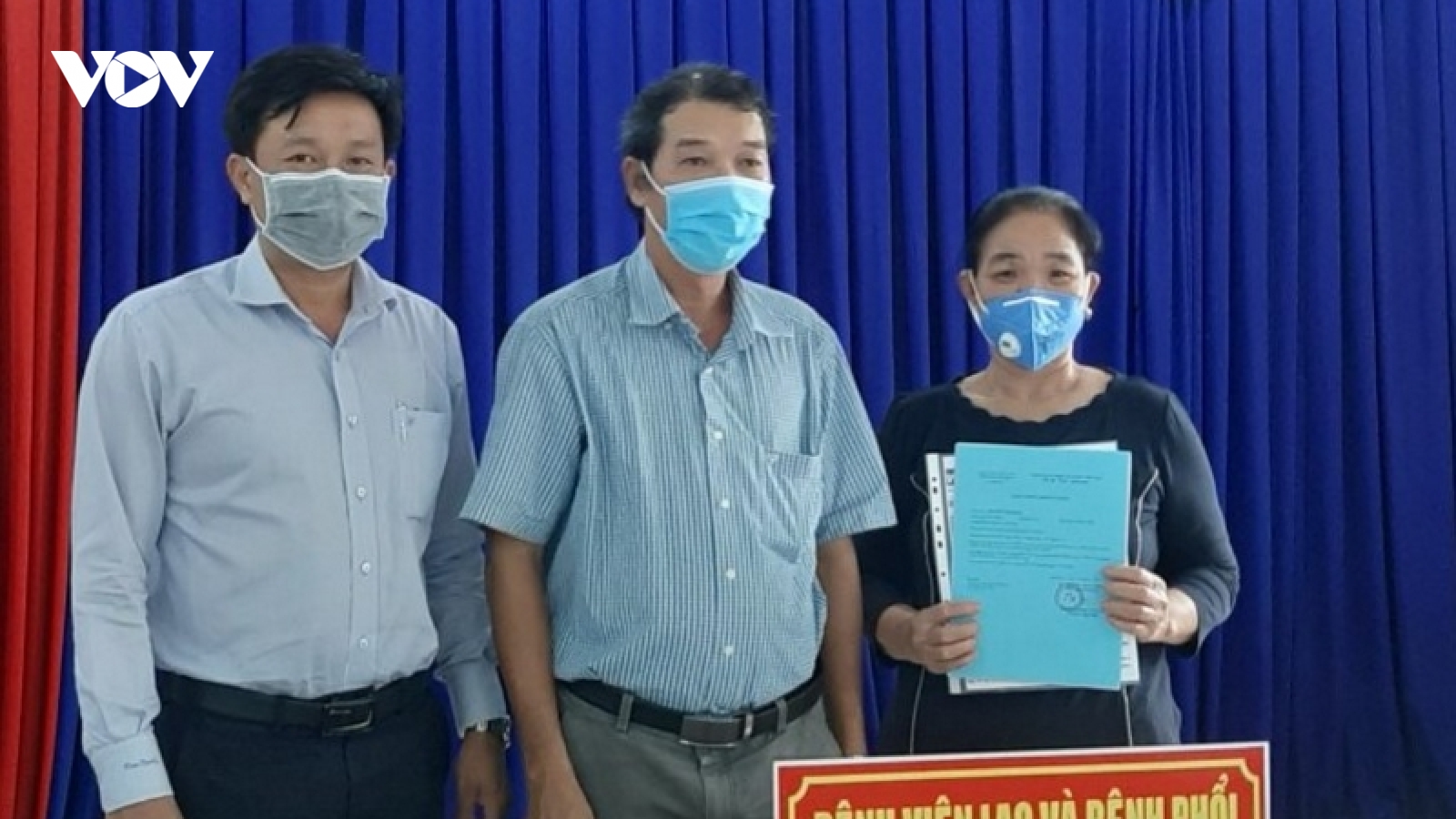 Một bệnh nhân nhiễm SARS-CoV-2 trong khu cách ly ở Vĩnh Long được chữa khỏi