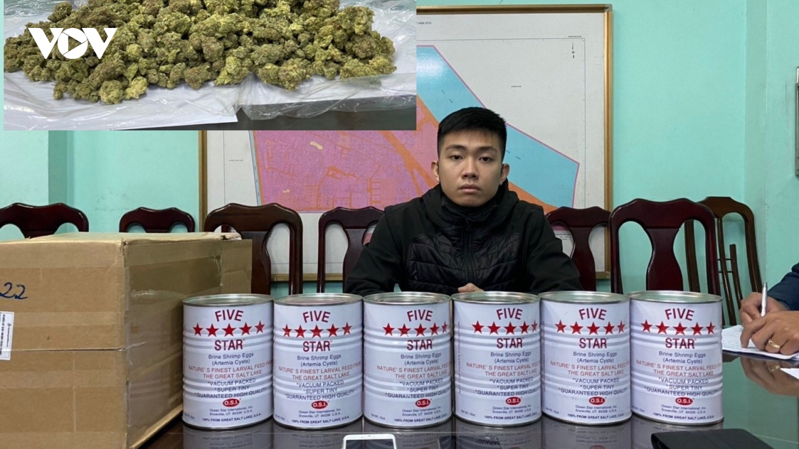Giấu lượng cần sa "khủng" trong lô sữa chuyển phát nhanh vẫn bị tóm gọn