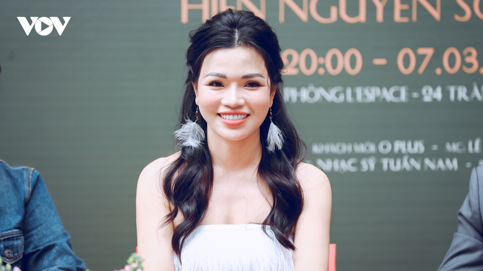 2 năm không ra được album, Hiền Nguyễn Soprano "ngược dòng" làm concert