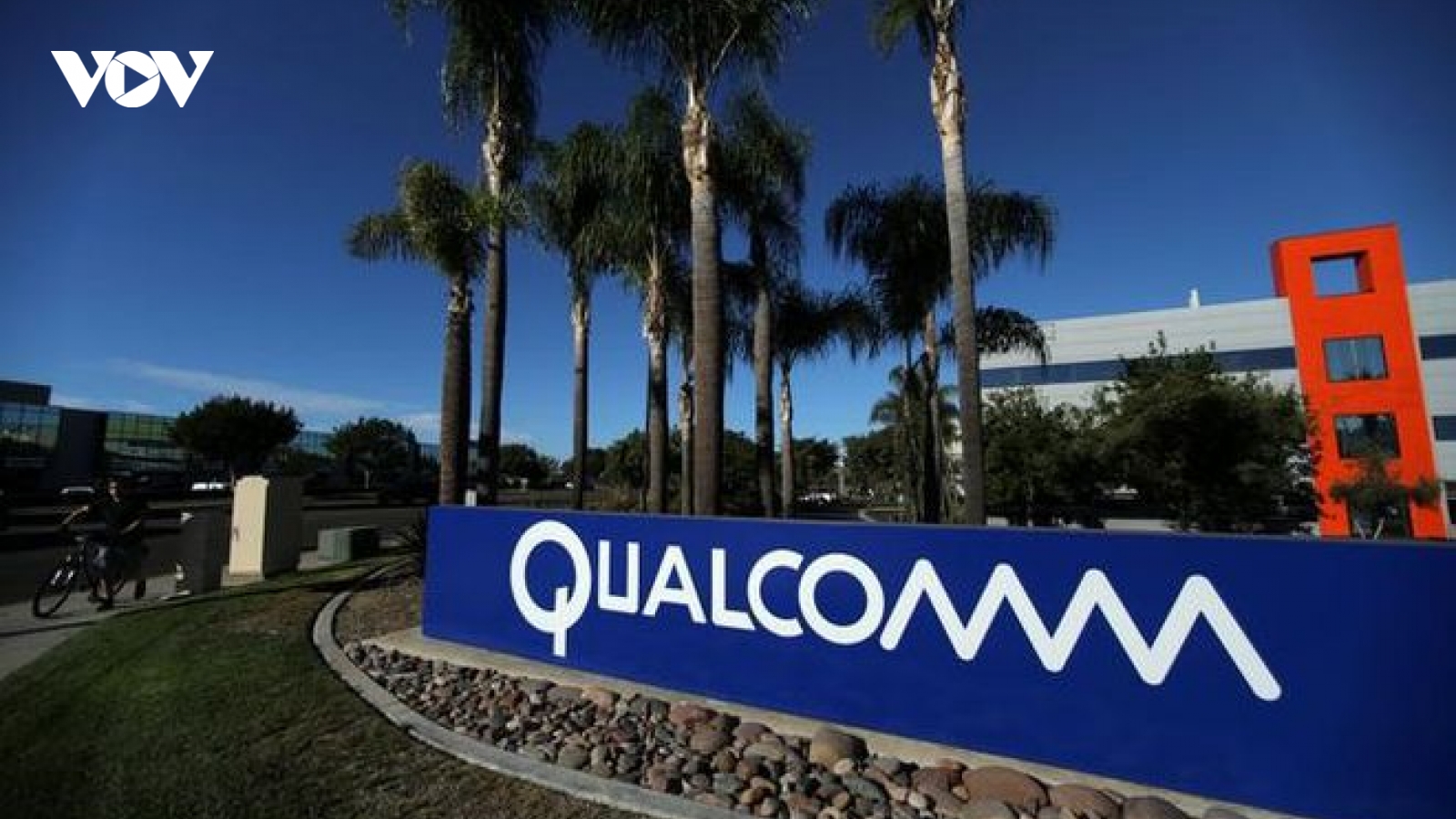 Qualcomm tiếp tục bị kiện ở Anh
