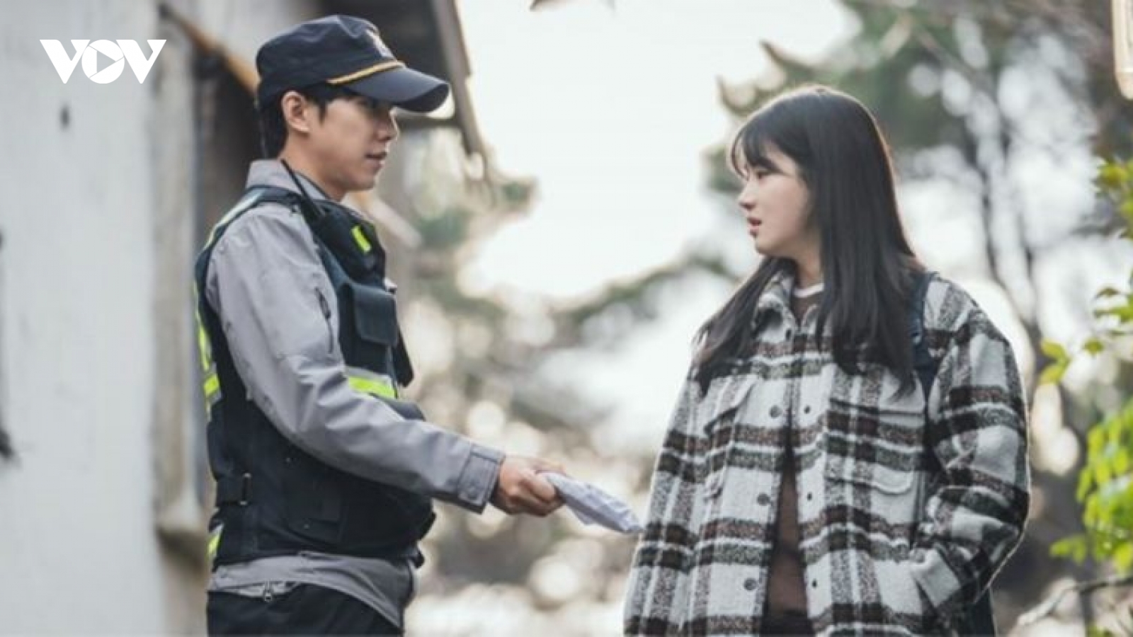 Phim mới của Lee Seung Gi và Park Joo Hyun ra mắt vào tháng 3