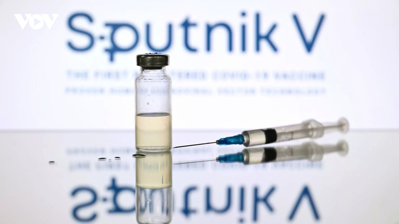 Chính phủ Nga đã giảm một nửa giá bán tối đa vaccine "Sputnik V"