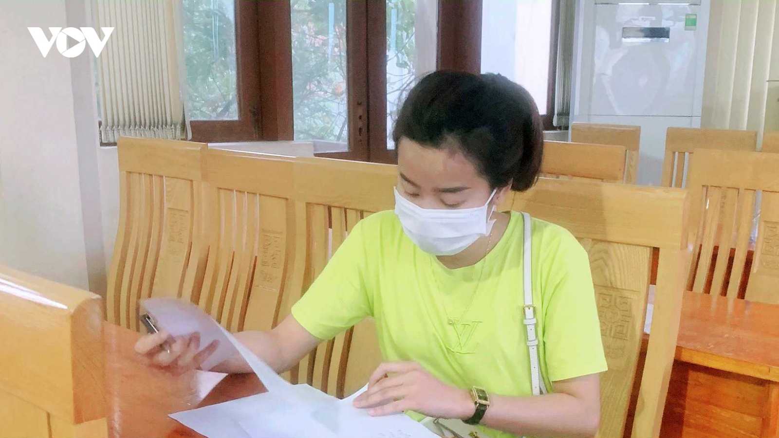 Xử phạt, buộc cách ly y tế nữ công nhân vượt sông từ Hải Dương sang thị xã Đông Triều