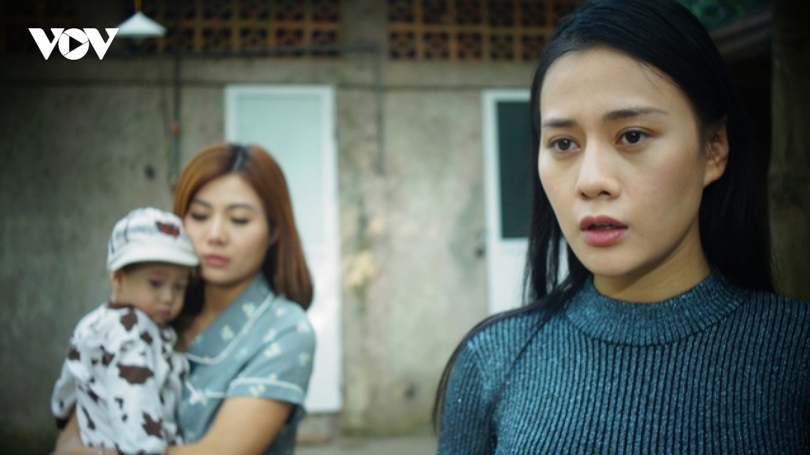 "Quỳnh búp bê" Phương Oanh: "Cứ đóng phim là trục trặc tình cảm"