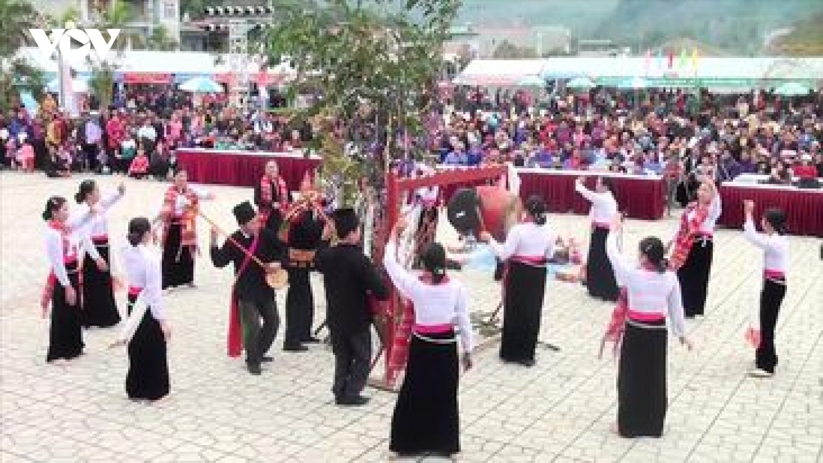 Vài nét về phong tục đón Tết người Thái trắng Quỳnh Nhai