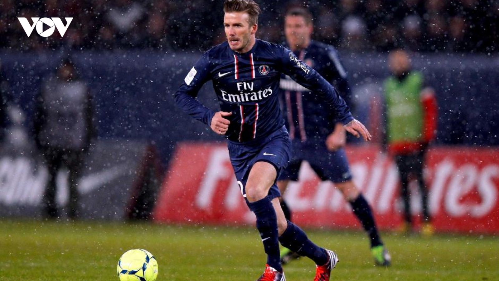 Ngày này năm xưa: David Beckham ra mắt PSG