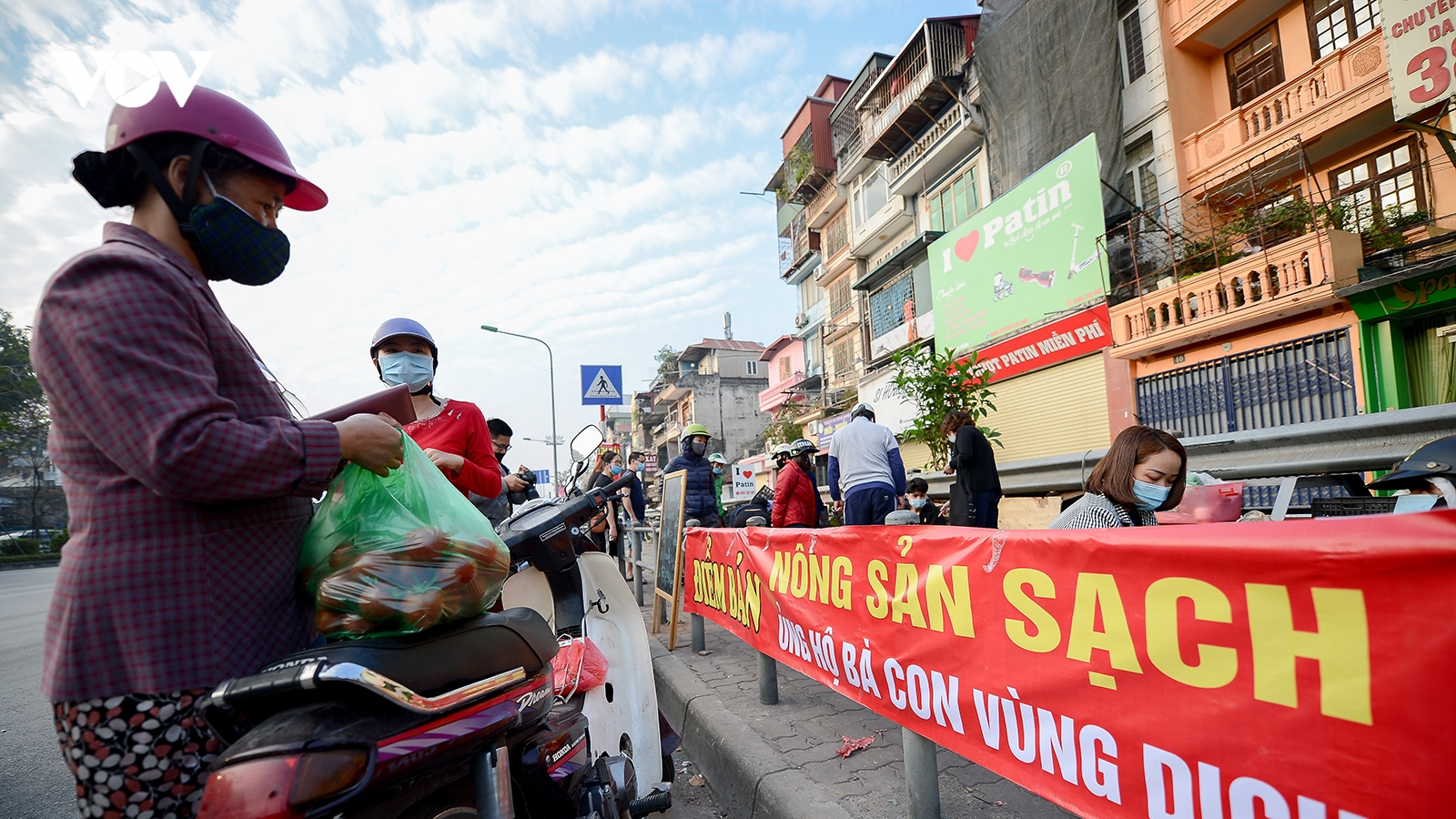 Hàng ngàn tấn rau quả vùng dịch đang chờ được tiếp tục “giải cứu”