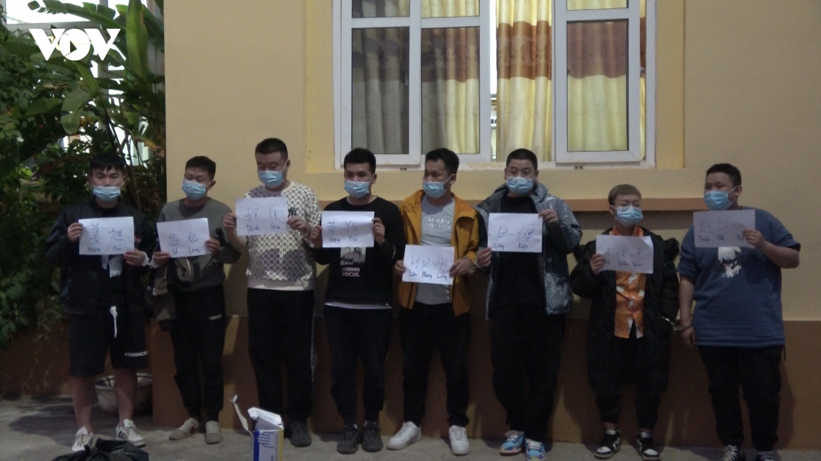 Cao Bằng phát hiện, bắt giữ 8 công dân Trung Quốc nhập cảnh trái phép