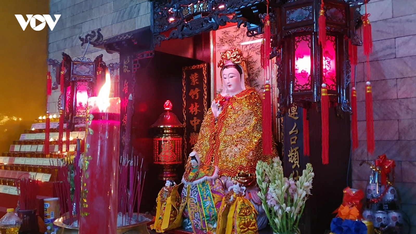 Đầu năm thăm tịnh xá “rồng” tại quốc gia Hồi giáo Indonesia
