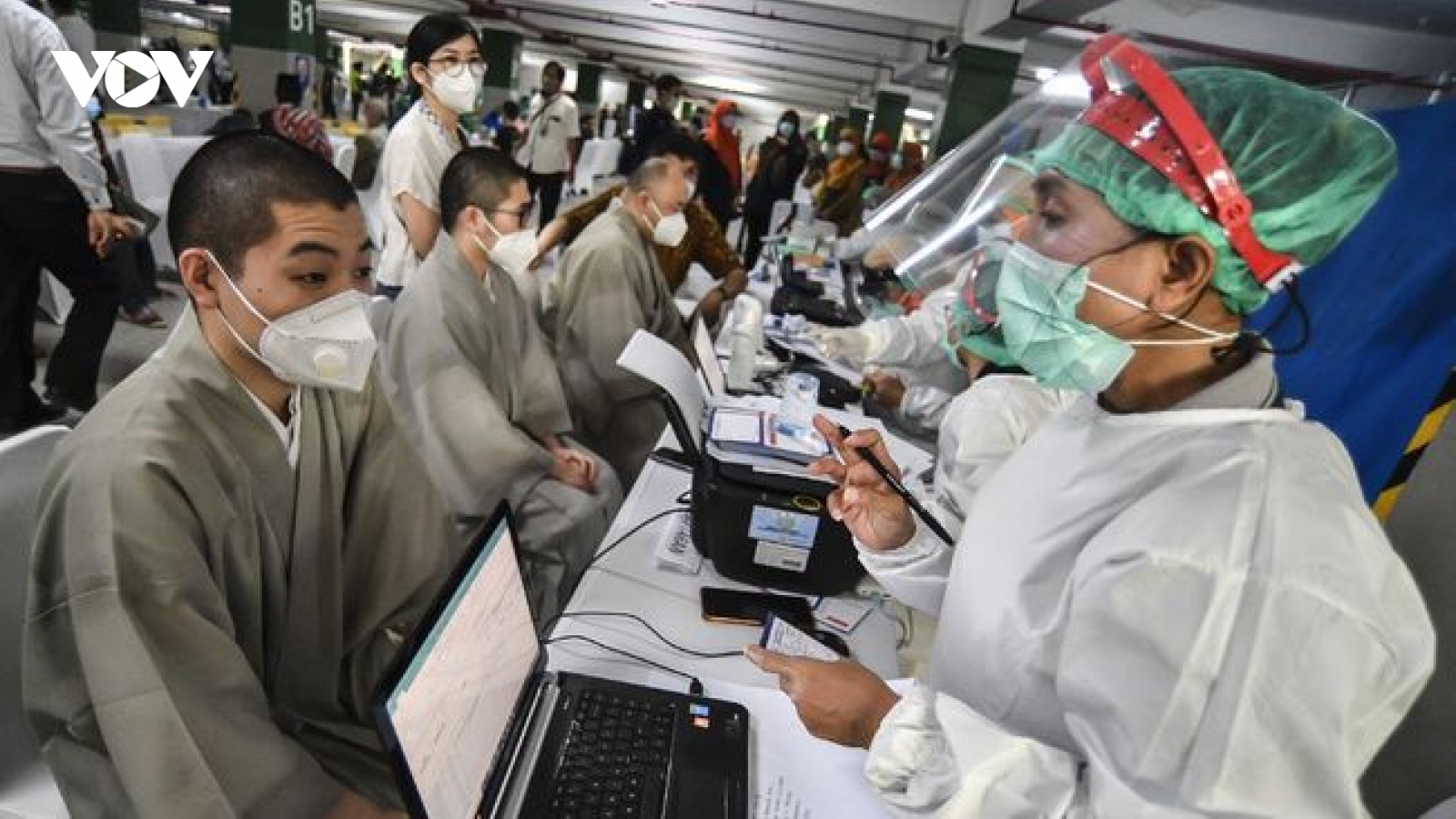 Indonesia bắt đầu tuần lễ tiêm vaccine Covid-19 cho các nhà lãnh đạo tôn giáo