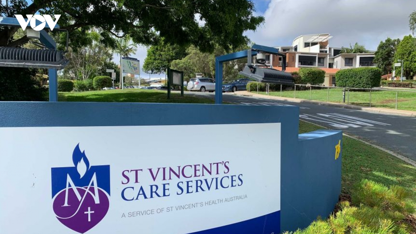 Tiêm vaccine Covid-19 quá liều, hai người Australia phải nhập viện
