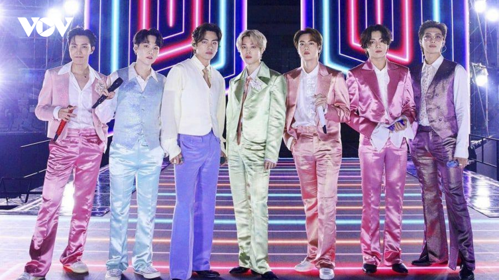 BTS sánh vai cùng The Beatles và Queen trong top 10 nhóm nhạc xuất sắc nhất