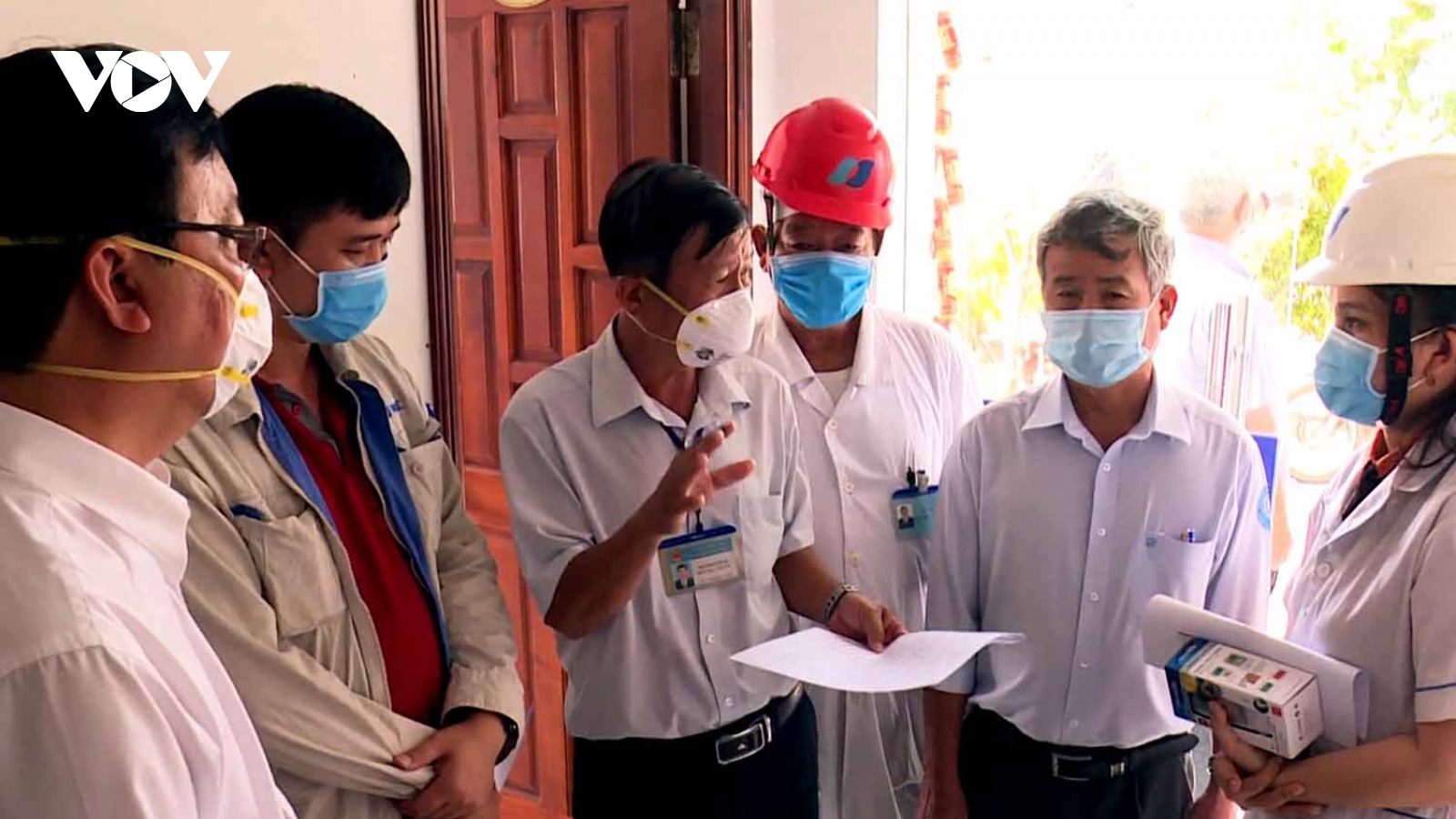Bác sĩ Nguyễn Văn Lơ - gương sáng trong phòng chống dịch Covid-19