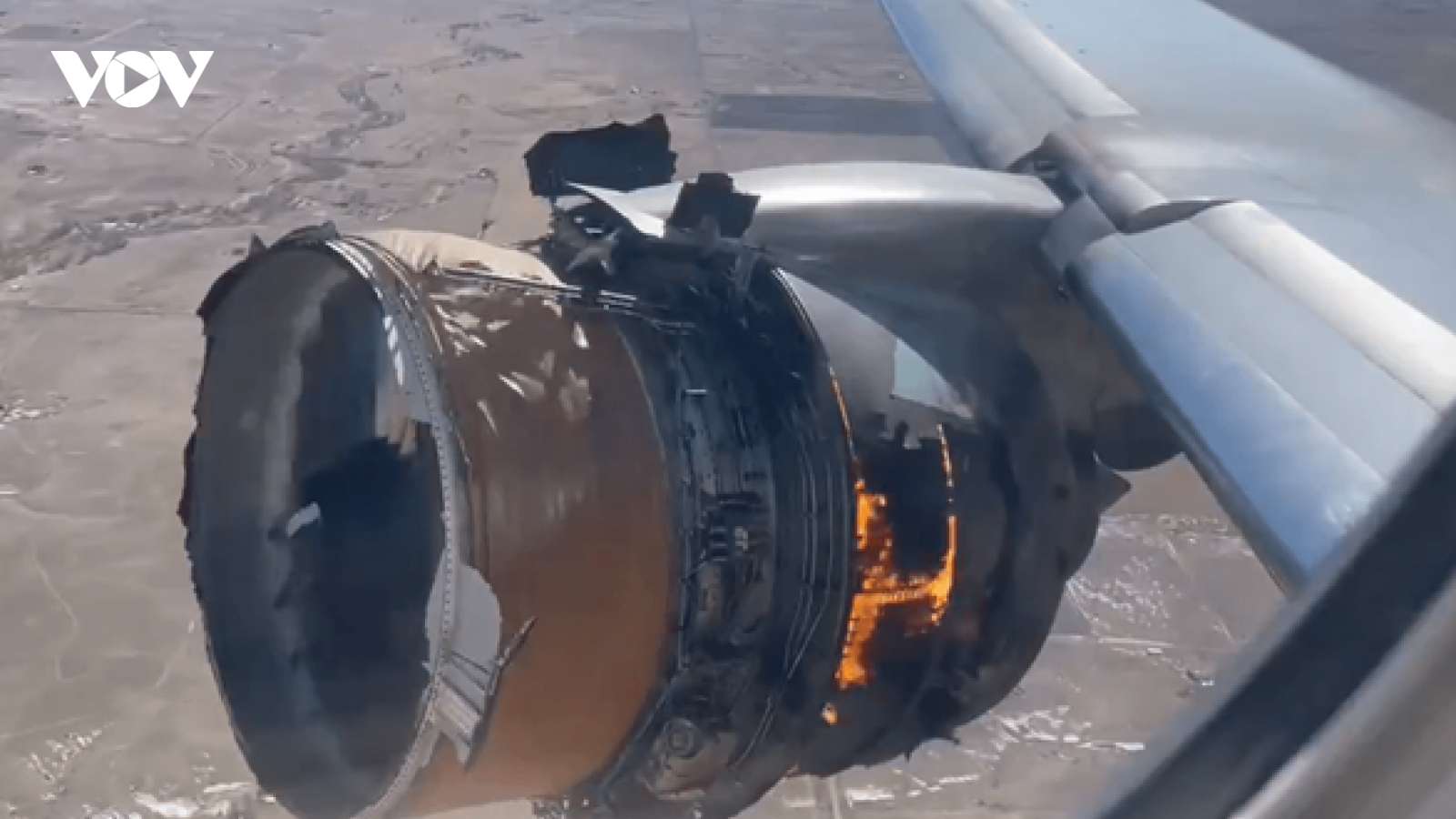 Việt Nam không còn khai thác dòng máy bay Boeing 777 mới bị cháy động cơ tại Mỹ