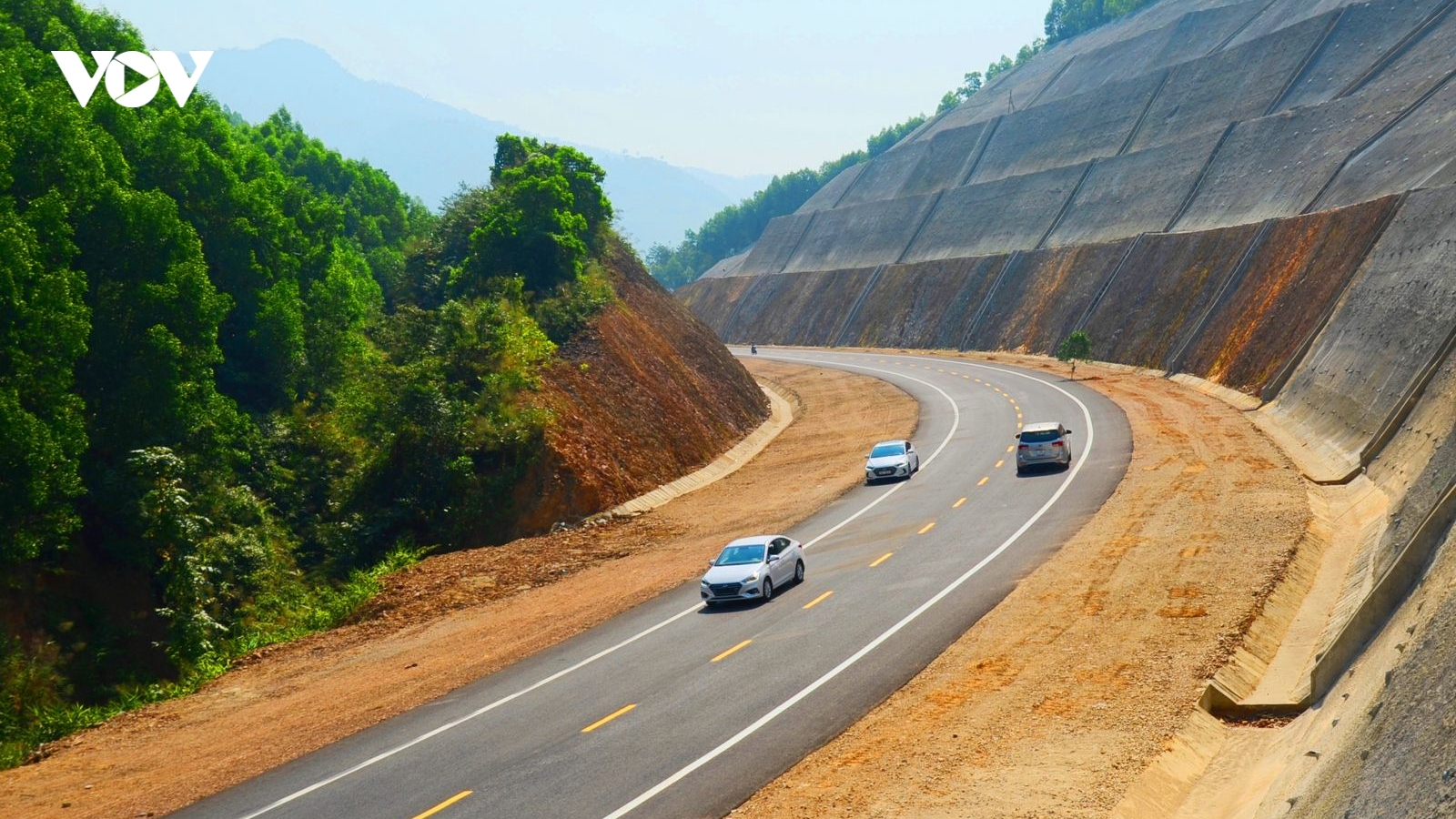 Siêu dự án cao tốc Bắc-Nam: Cú hích lớn cho chuyển đổi cơ cấu kinh tế