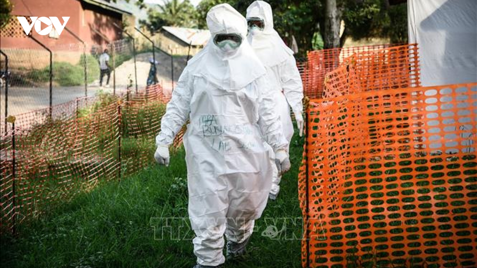 WHO cảnh báo 6 nước Châu Phi về dịch Ebola