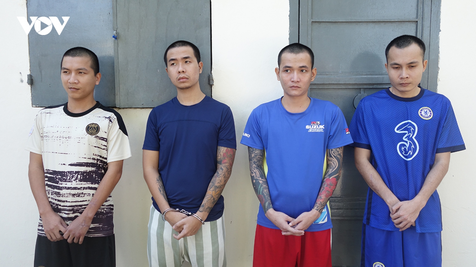 Khởi tố, bắt tạm giam 16 đối tượng liên quan đến vụ chém người trên xe 16 chỗ