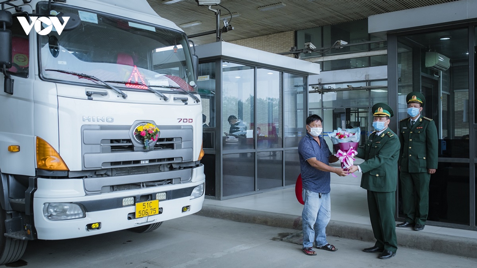 160 tấn thanh long xuất qua cửa khẩu Lào Cai ngày mồng 1 Tết