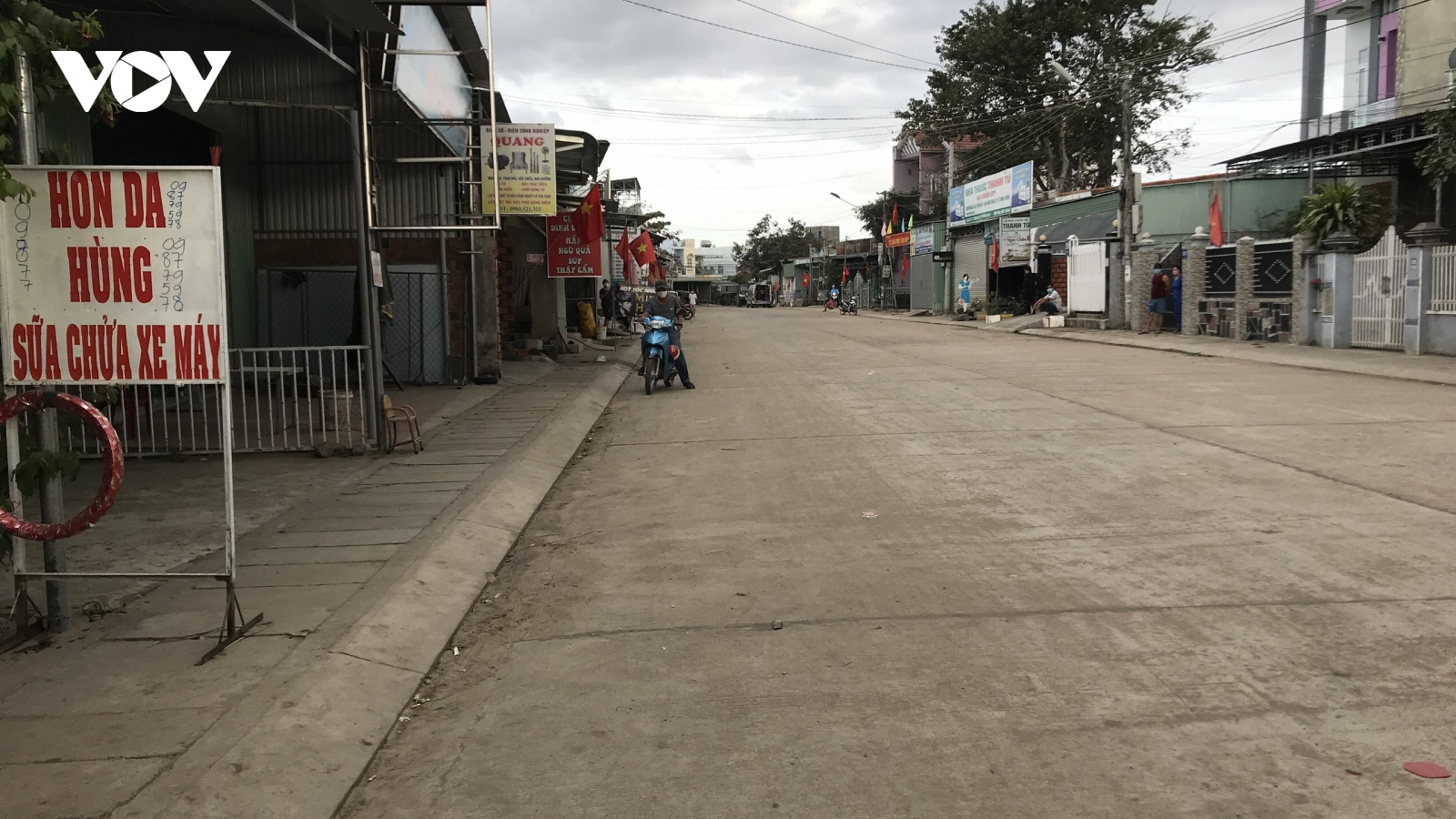 Bên trong thị xã Ayun Pa (tỉnh Gia Lai) bị cách ly vì Covid-19