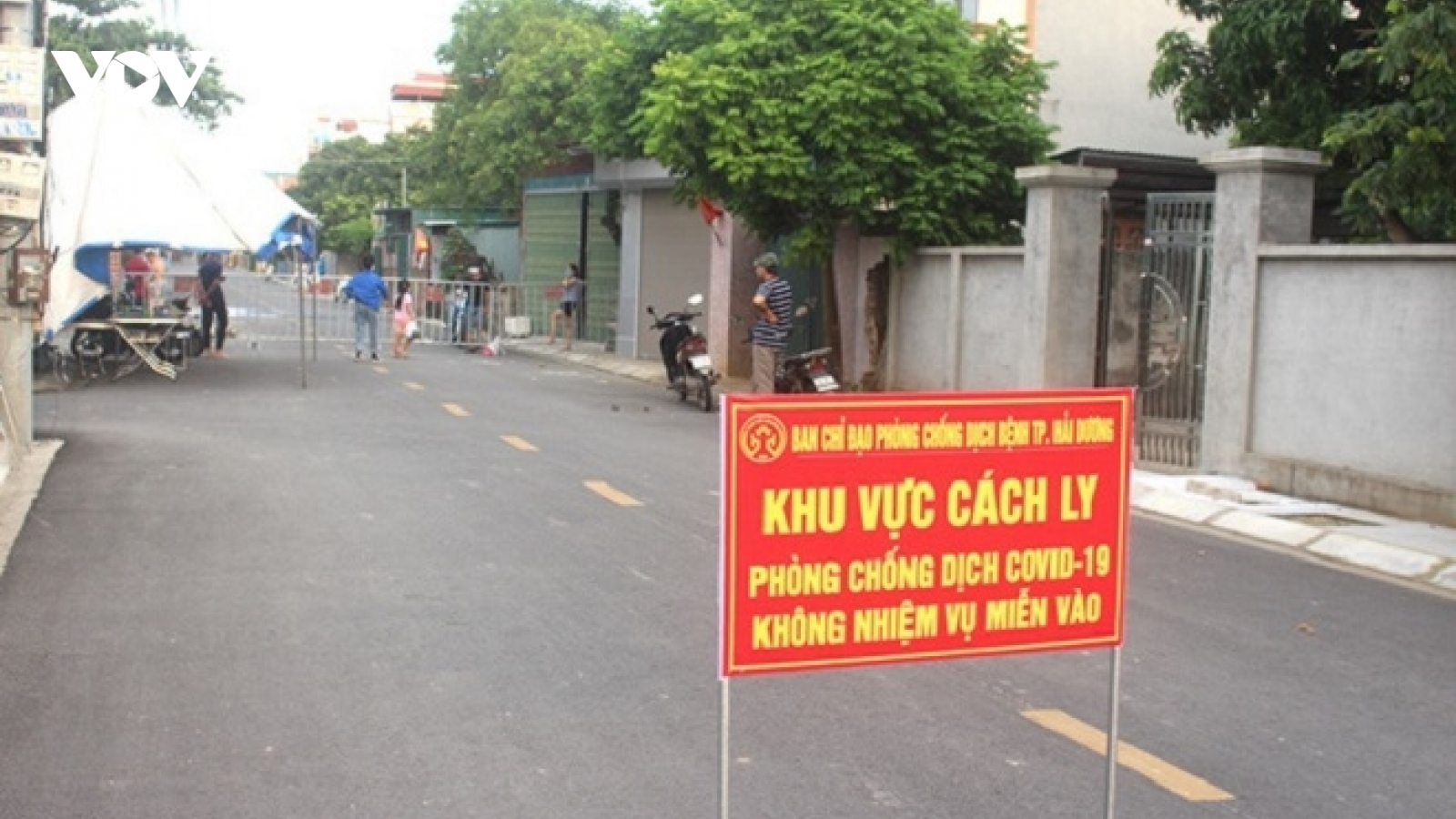 Hai phụ nữ bán cá ở TP Hải Dương nghi mắc COVID-19