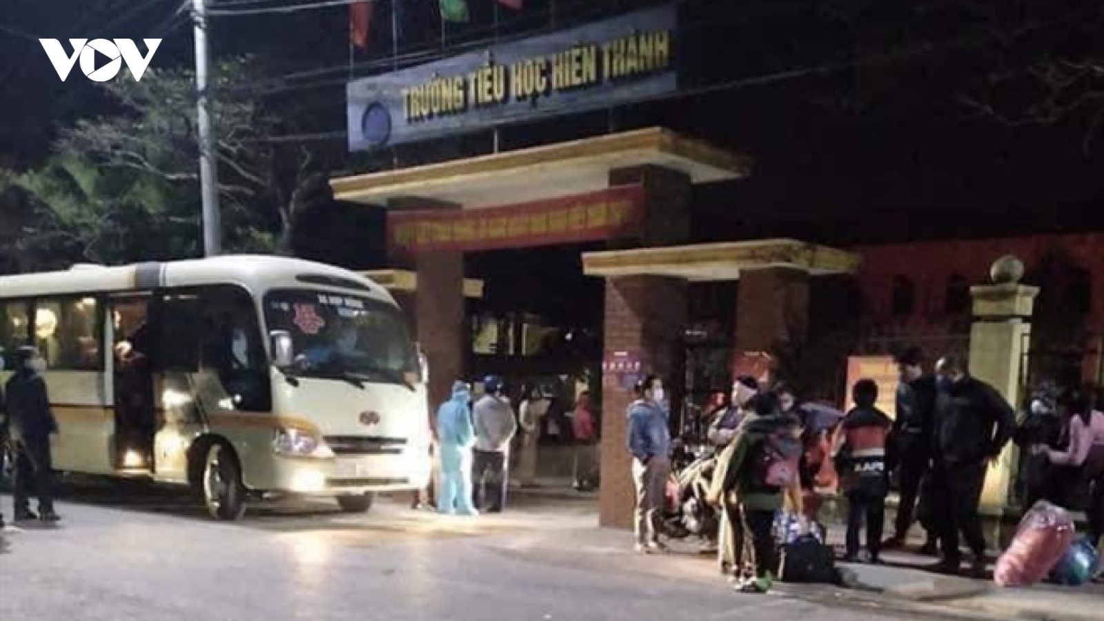 Cách ly trong đêm nhiều học sinh trên địa bàn thành phố Chí Linh