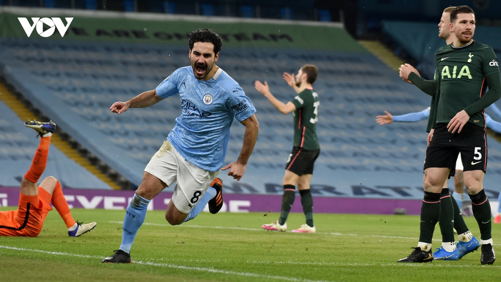 Dễ dàng hạ Tottenham, Man City thắng trận thứ 16 liên tiếp