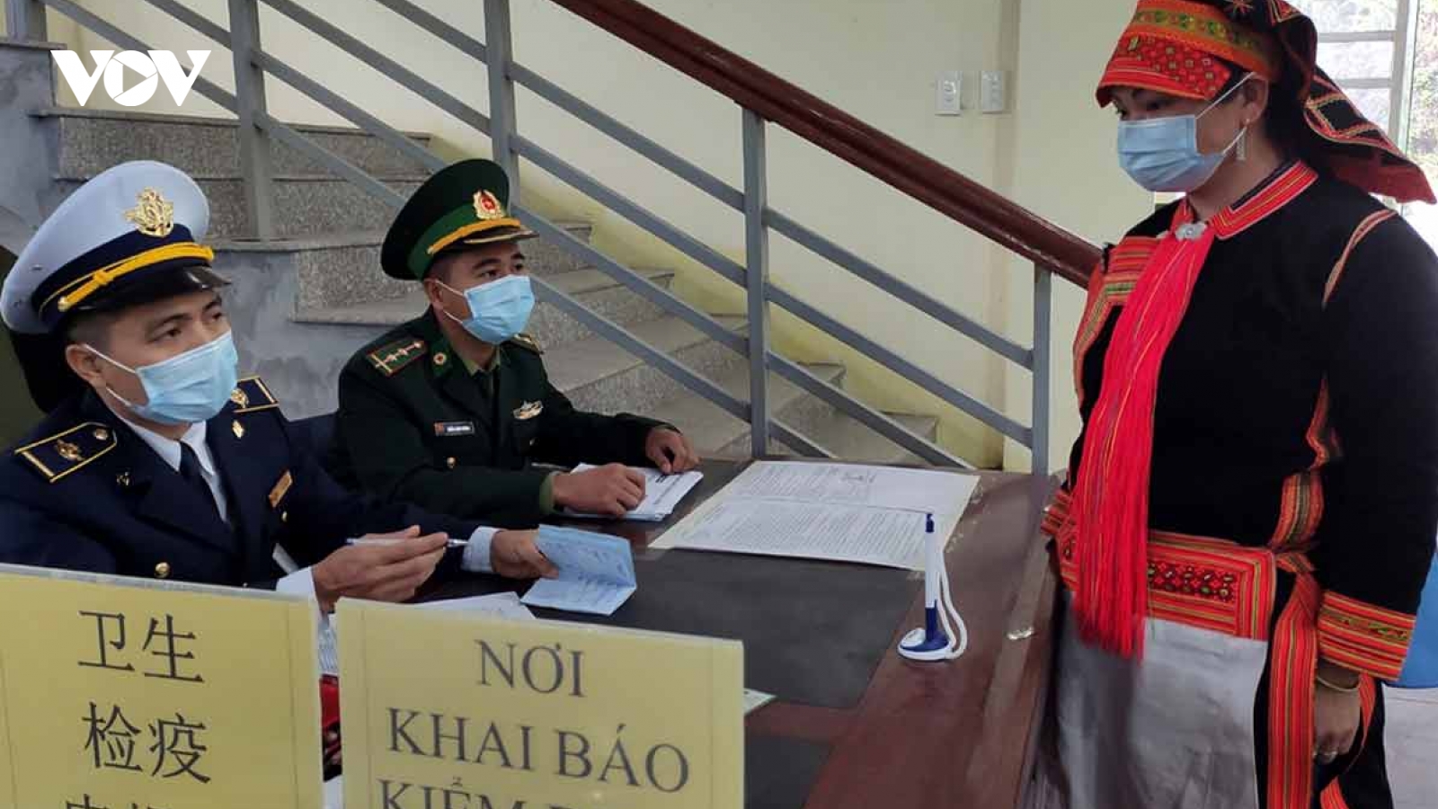 Lai Châu xử lý nghiêm các trường hợp không đeo khẩu trang, khai báo y tế không trung thực
