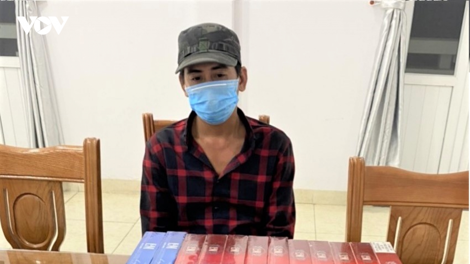 Phát hiện đối tượng buôn bán số lượng lớn thuốc lá nhập lậu