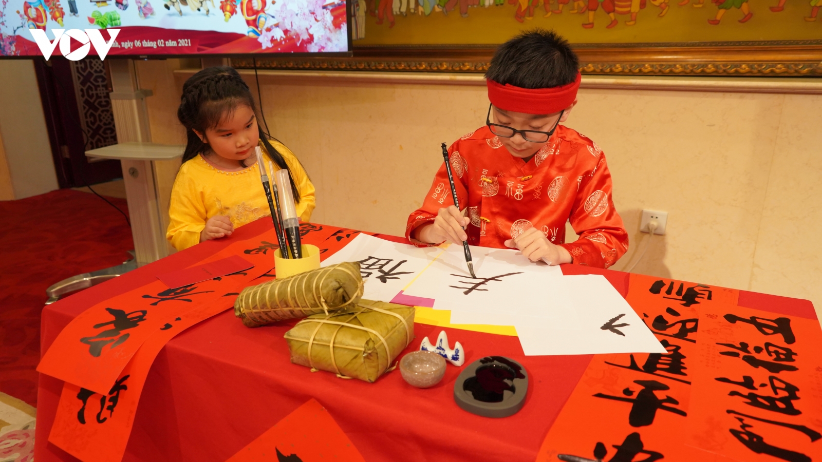Đại sứ quán Việt Nam tại Bắc Kinh tổ chức Tết cho người Việt xa quê