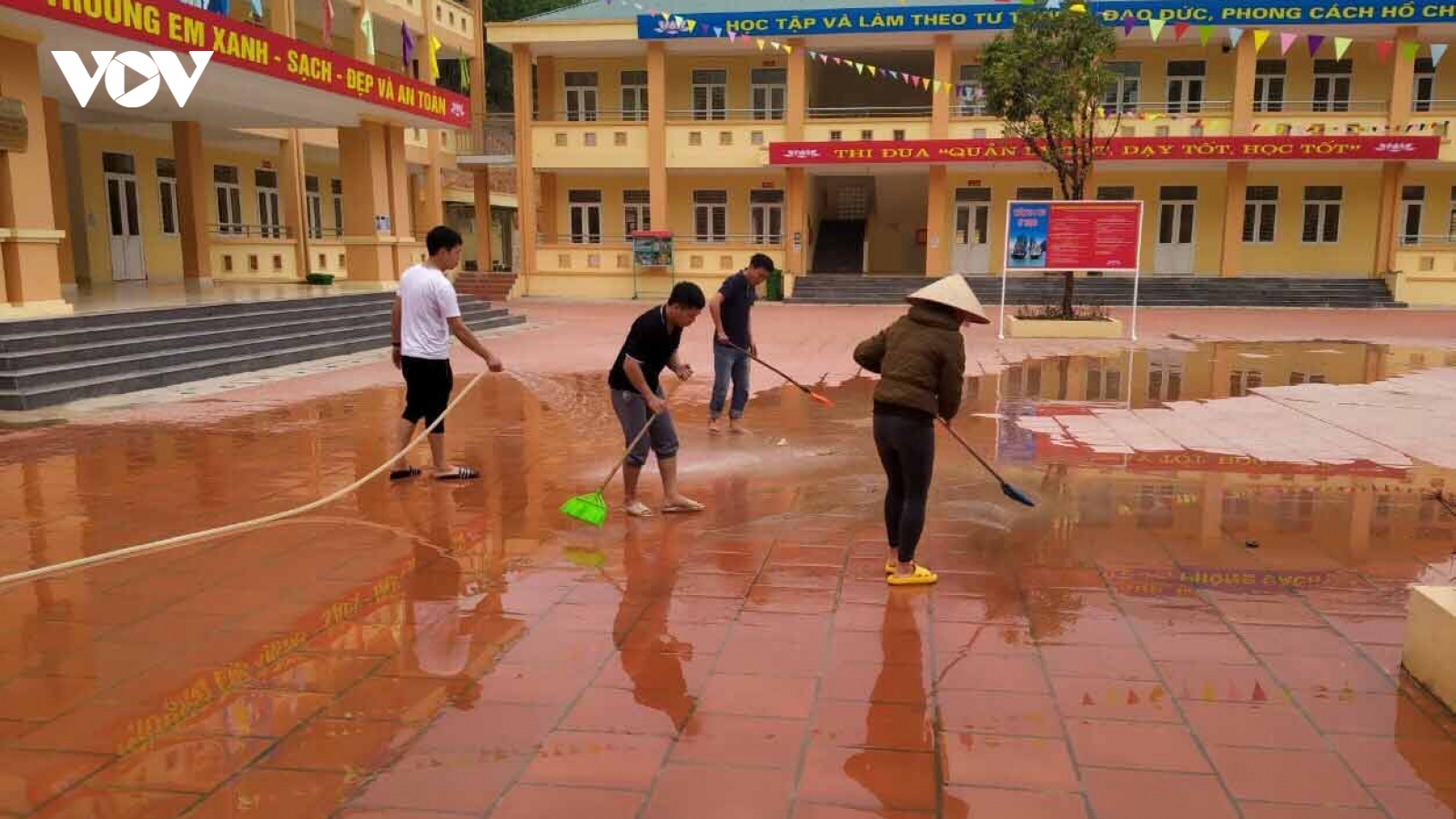 Đảm bảo các điều kiện an toàn để học sinh Quảng Ninh quay trở lại trường học