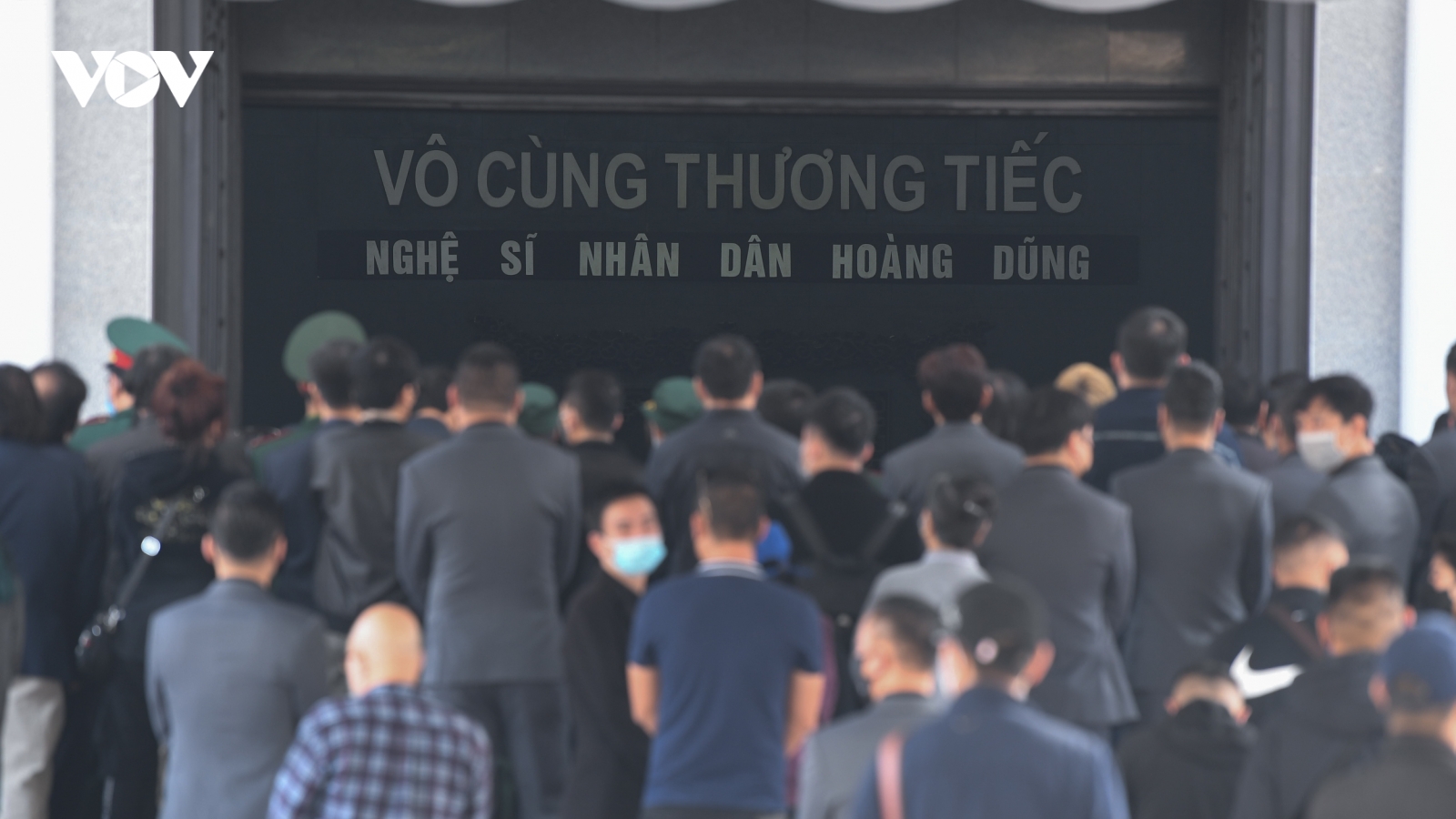 Đông đảo đồng nghiệp, học trò đến tiễn biệt NSND Hoàng Dũng